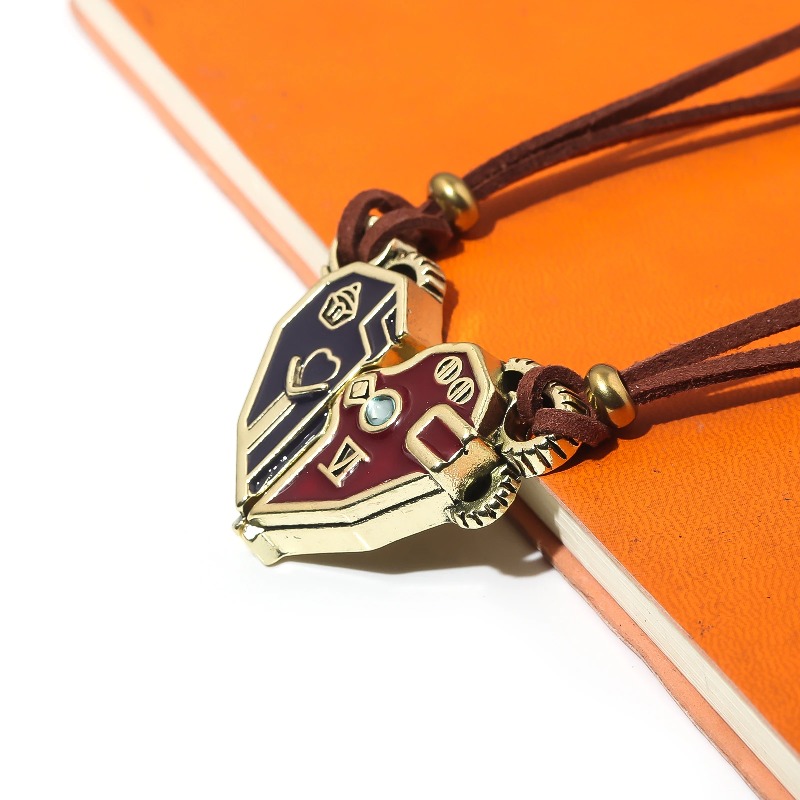 Collana con Ciondolo Caitlyn V - Magnetic Clasp Cosplay recensione e prezzo