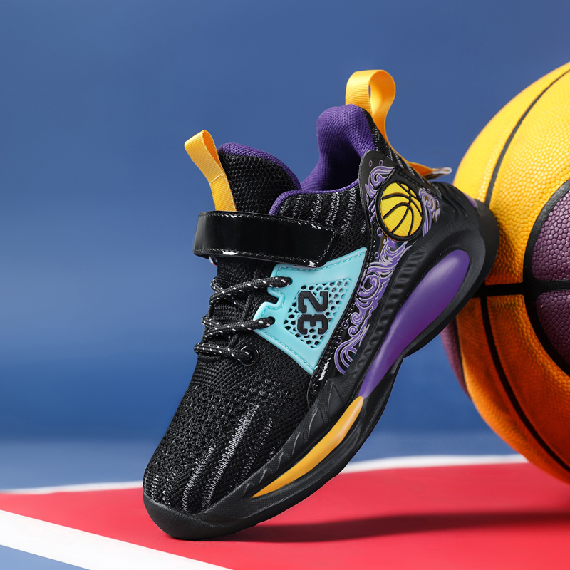 Un paio di scarpe da basket tr - Velcro Hook Loop recensione e prezzo