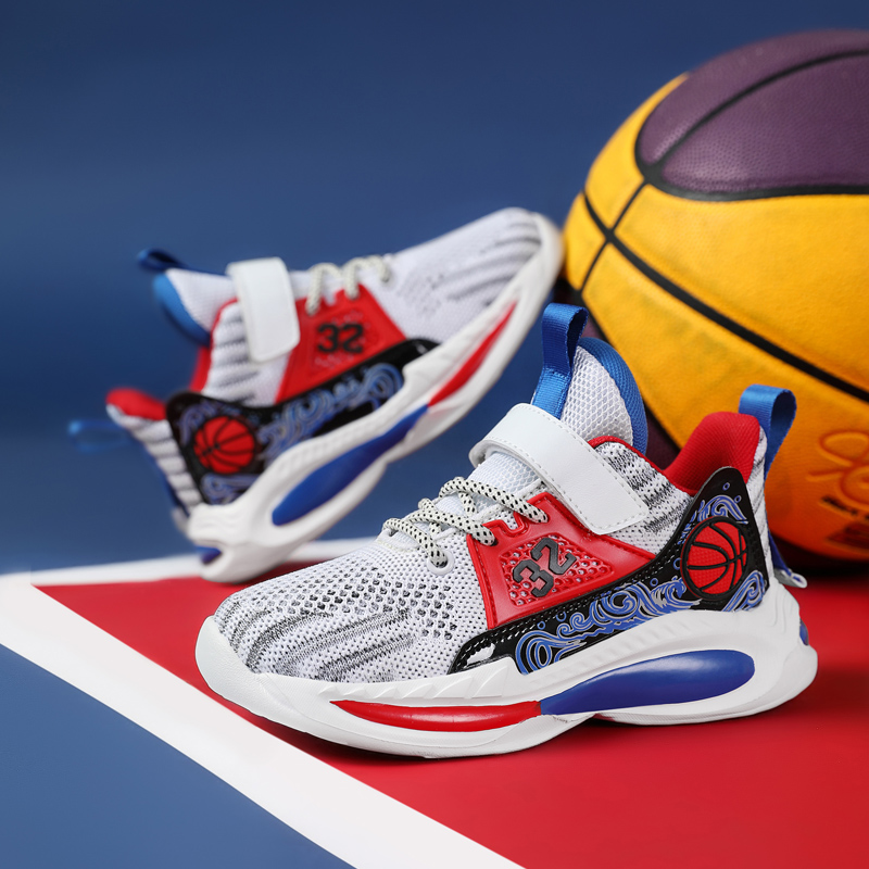 Un paio di scarpe da basket tr - Velcro Hook Loop recensione e prezzo